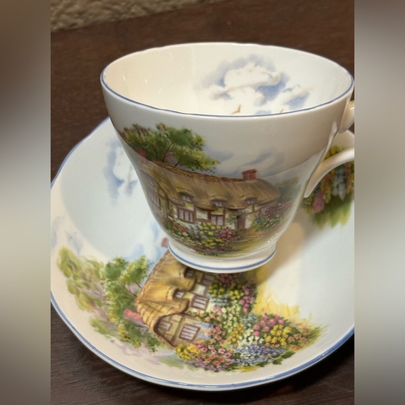 Allyn Nelson Collection Tea Cup & Saucer Bone China England Cottage - Picture 3 of 7